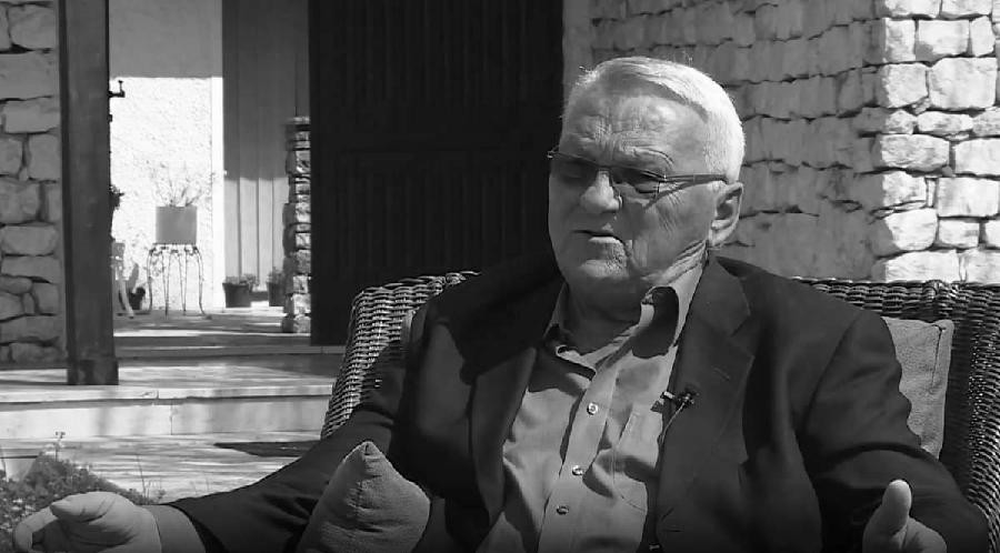 Preminuo pjevač Zoran Kalezić