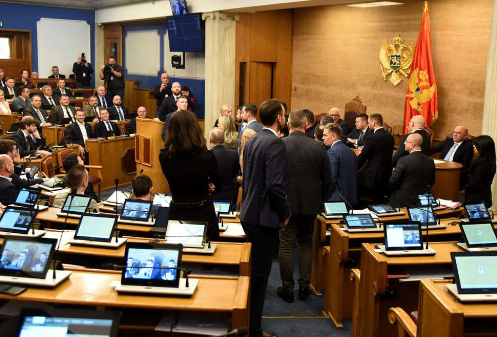 Crnogorska oporba prekinula premijerski sat