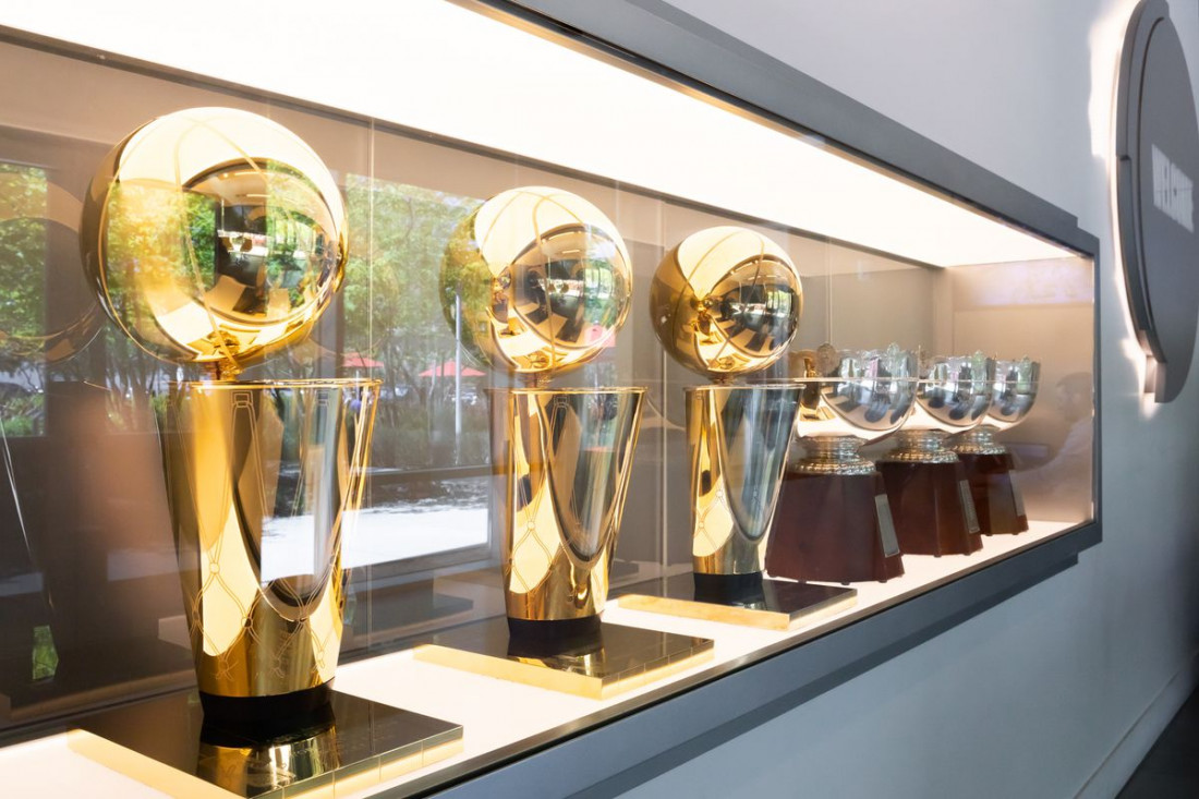 Warriorsi preskočili Bullse, na vrhu Lakersi i Celticsi