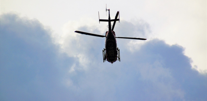 Helikopter s državnim službenicima srušio se u jezero na Aljasci