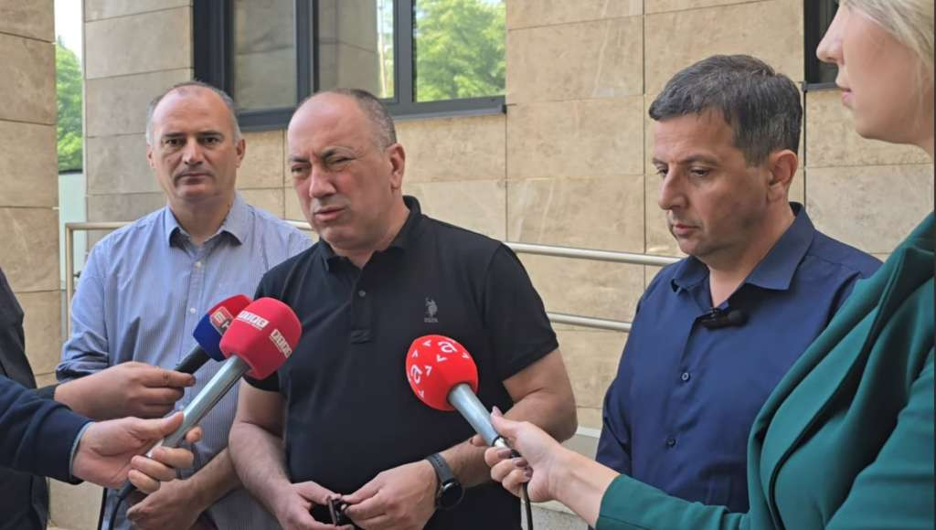 Crnadak: Nedopustivo je da još nije rješen slučaj paljenja Vukanovićevog automobila