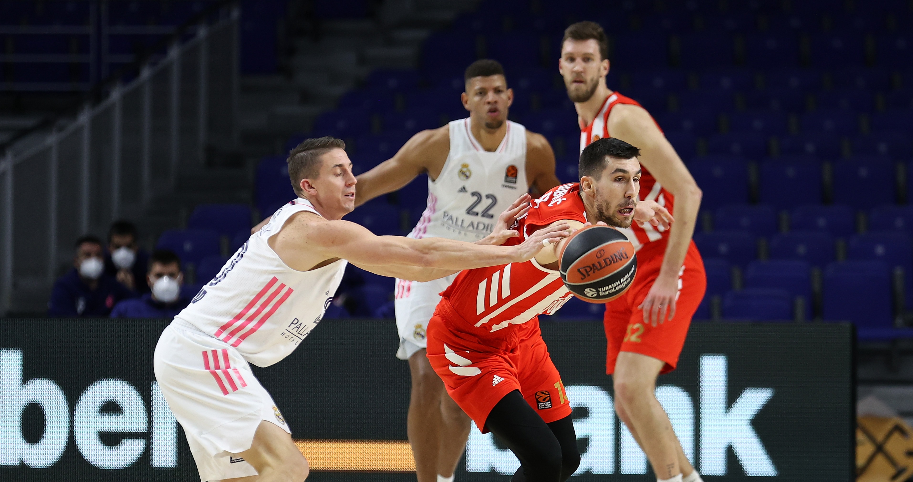 Košarkaši Zvezde pobijedili Real u Madridu