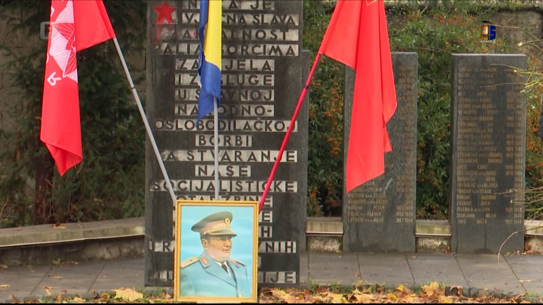 Dan državnosti u Zenici: Odata počast na Spomen-kosturnici Papirna i 'Kamenom spavaču'