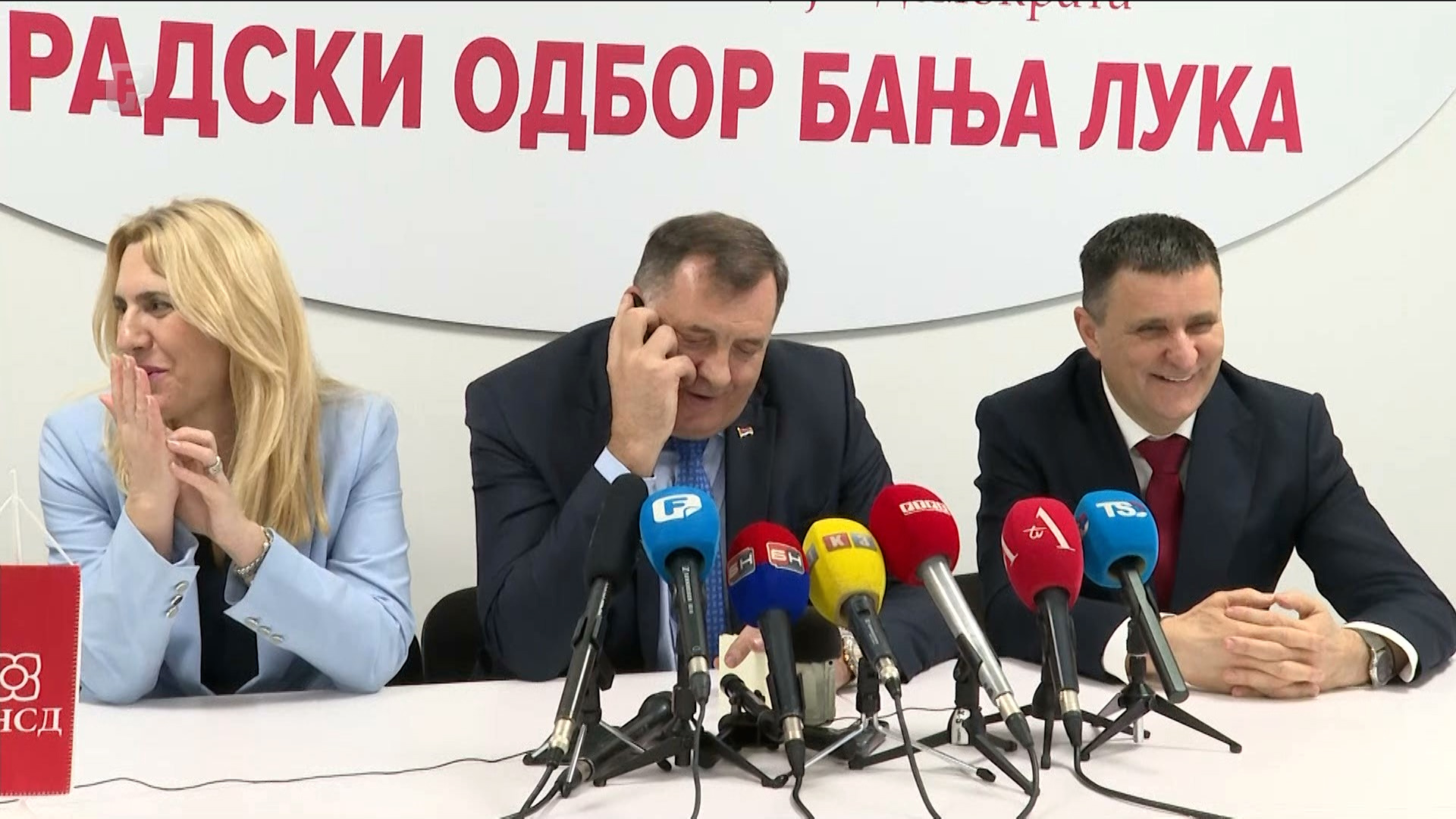 Čović podnio raport Dodiku, US smatra da neki zakoni trebaju sačekati