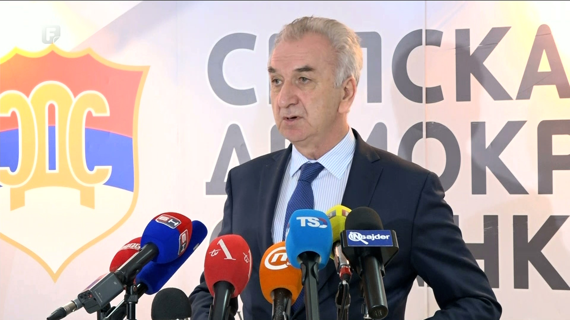 Šarović: Narod RS-a će Dodiku uvesti sankcije u oktobru na izborima