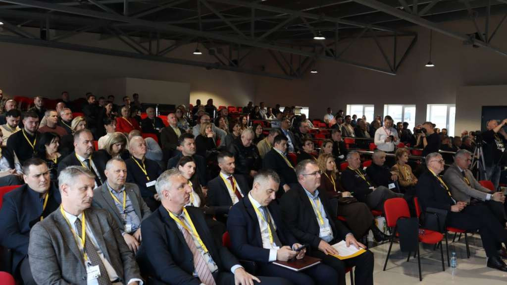 'Dani uljarica' u Brčkom okupili poljoprivrednike i stručnjake iz cijele BiH