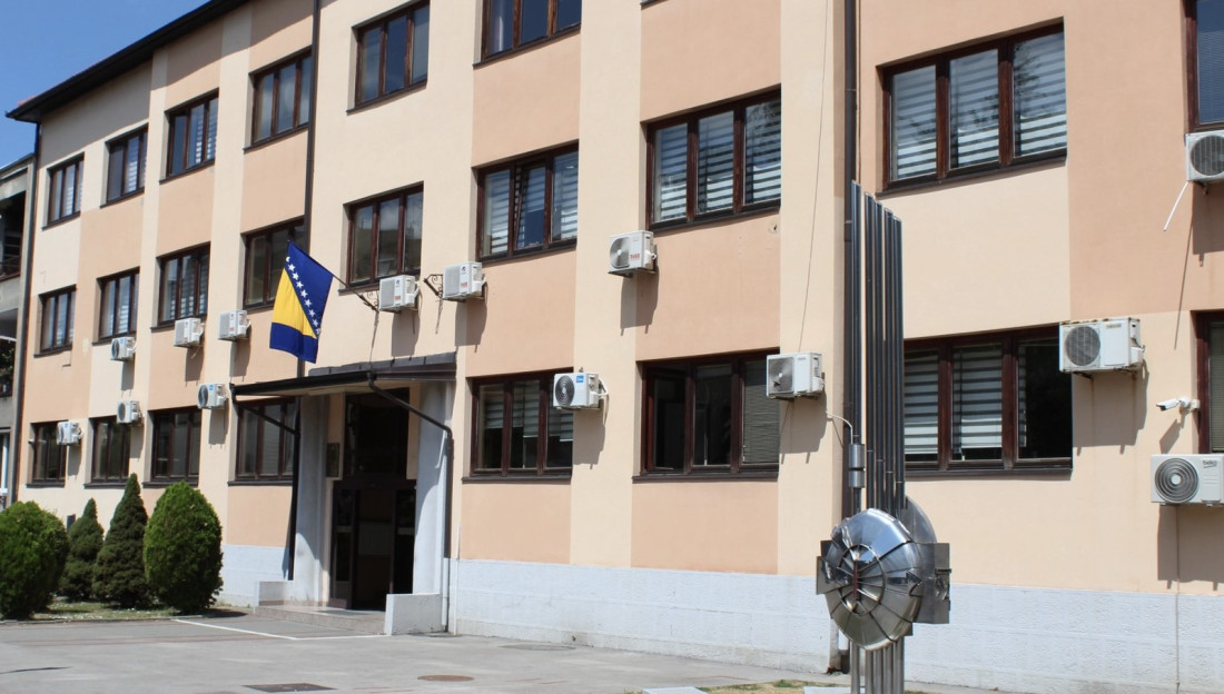 Tri osobe iz Smoluće privedene zbog sumnje na teška krivična djela