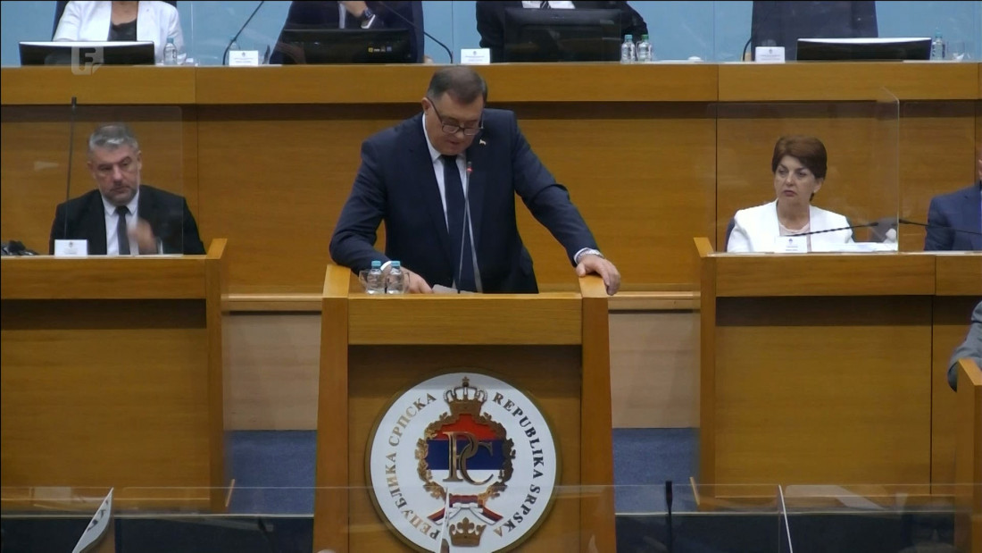 Dodik se obraća na posebnoj sjednici NSRS-a