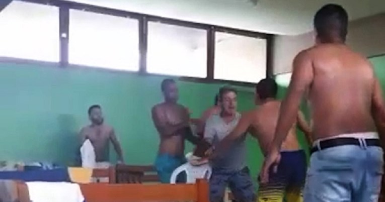 Direktor kluba nožem napao igrača zbog vreće brašna