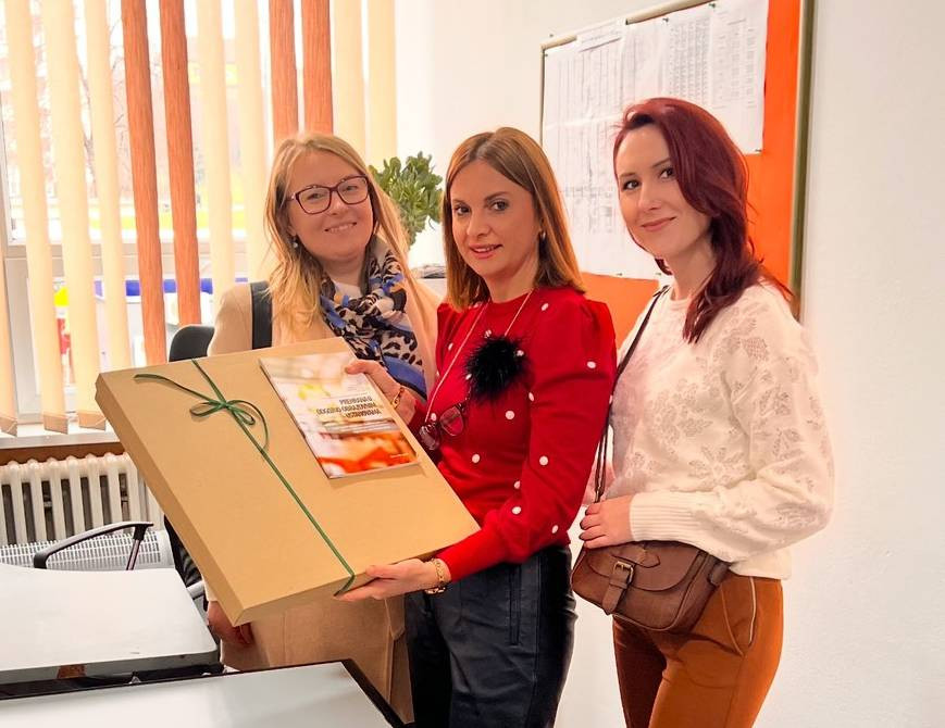 Devet škola i đački dom u projektu unapređenja prehrambenih navika i školskih jelovnika u ZDK