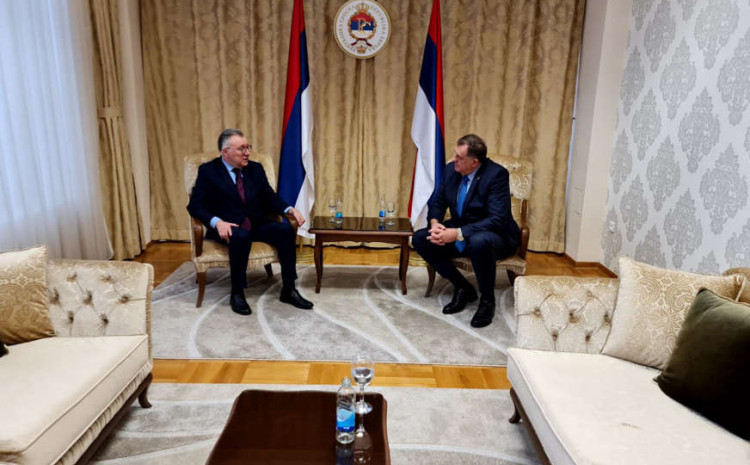 Dodik se sastao sa Kalabuhovom pa najavio odlazak u Rusiju