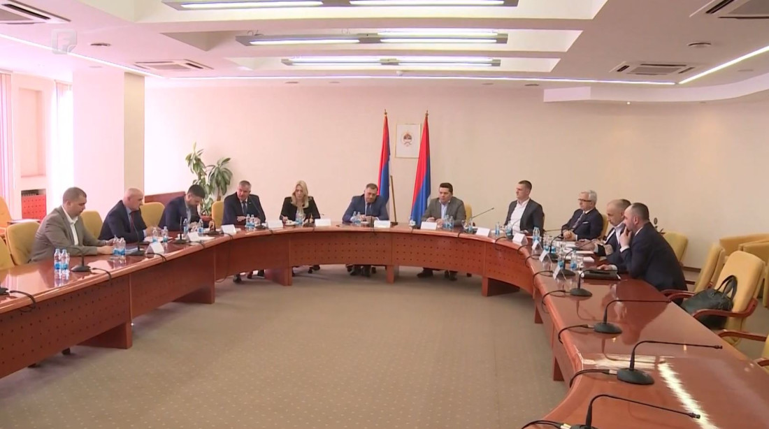 Lideri vladajuće koalicije u RS najavili donošenje izbornog zakona RS i miting u četvrtak