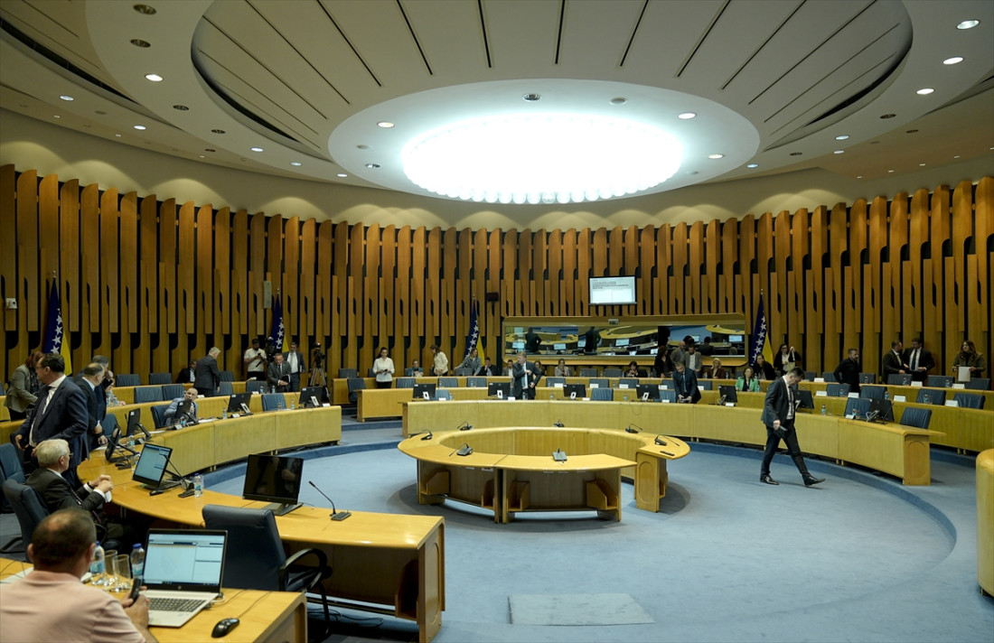 Smajić, Ademović, Ćosić i Špirić o prekidu sjednice Doma naroda PSBiH