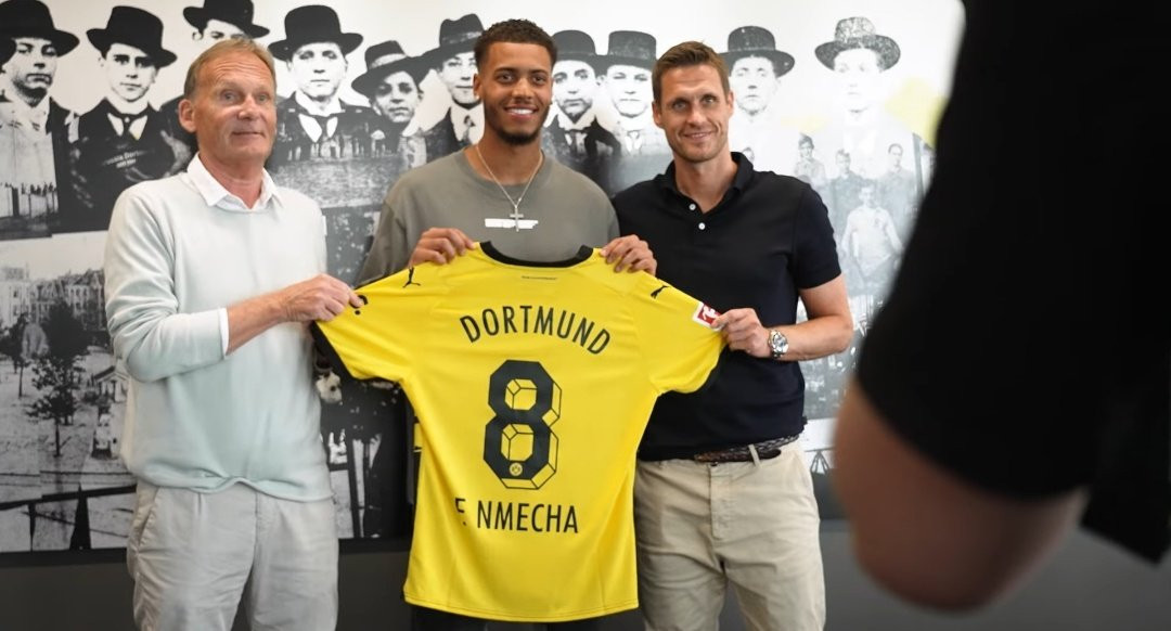 Borussia Dortmund dovela Felixa Nmeču uprkos njegovim homofobnim objavama