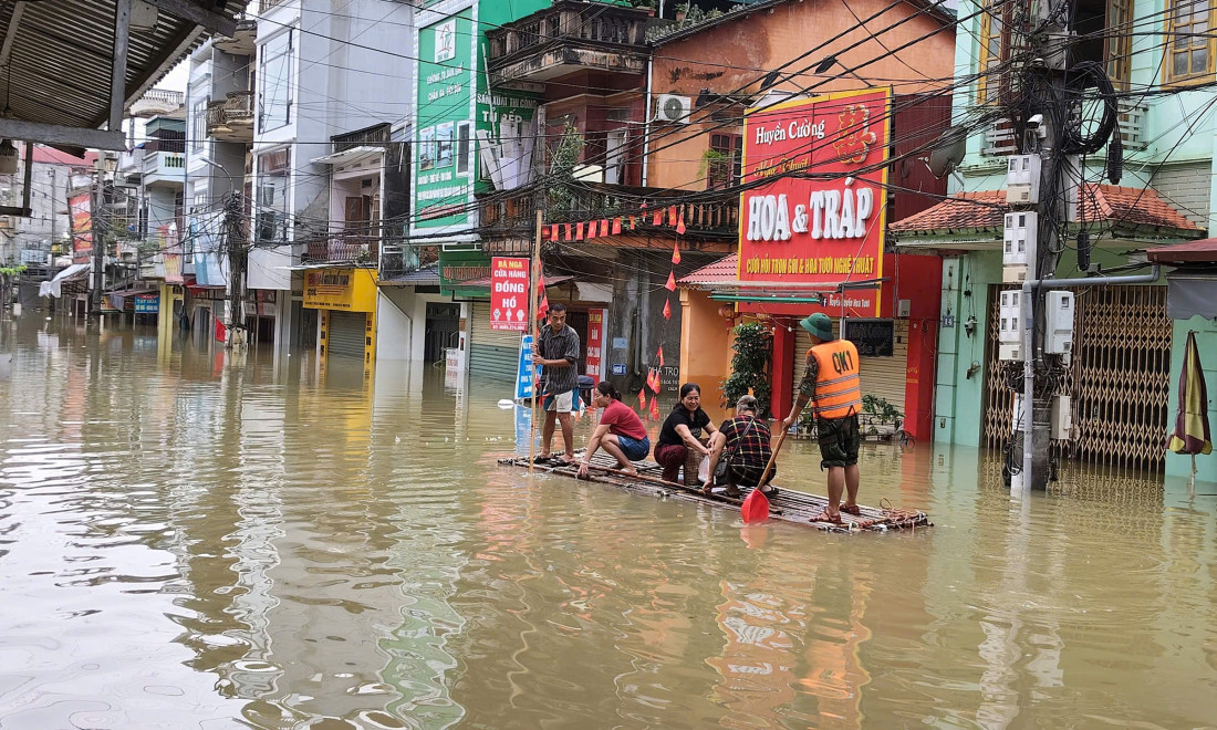 Vijetnam se bori s rekordnim poplavama, osmoro poginulih na sjeveru zemlje