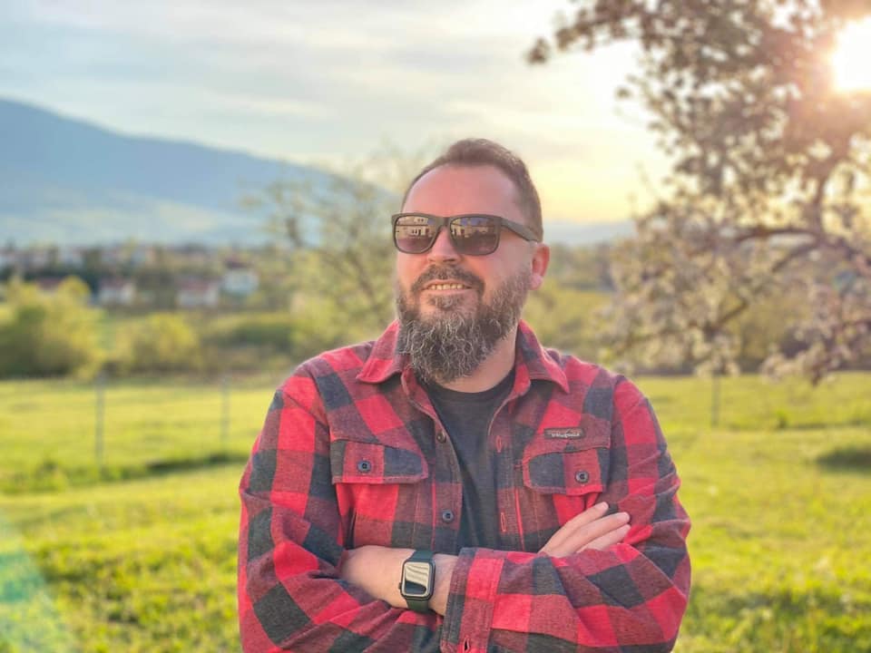 Za FR Bursać: Građanski protesti su na nivou statističke greške