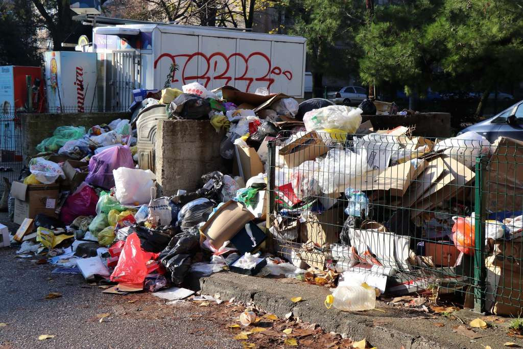 JP "Komunalac" Drvar prekinuo generalni štrajk, od danas kreće odvoz smeća