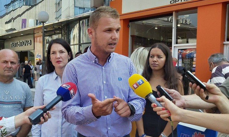 Klub Skakača u vodu 'Mostari' povukao poziv Stanivukoviću