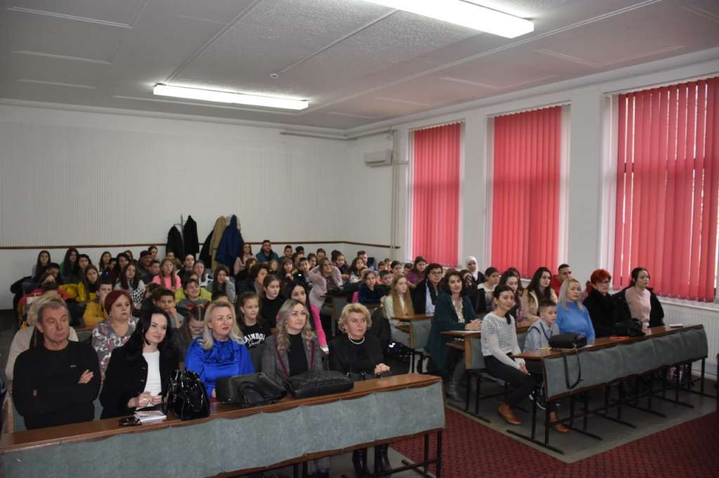 U Goraždu održana tradicionalna manifestacija "Drinske večeri dječije poezije"