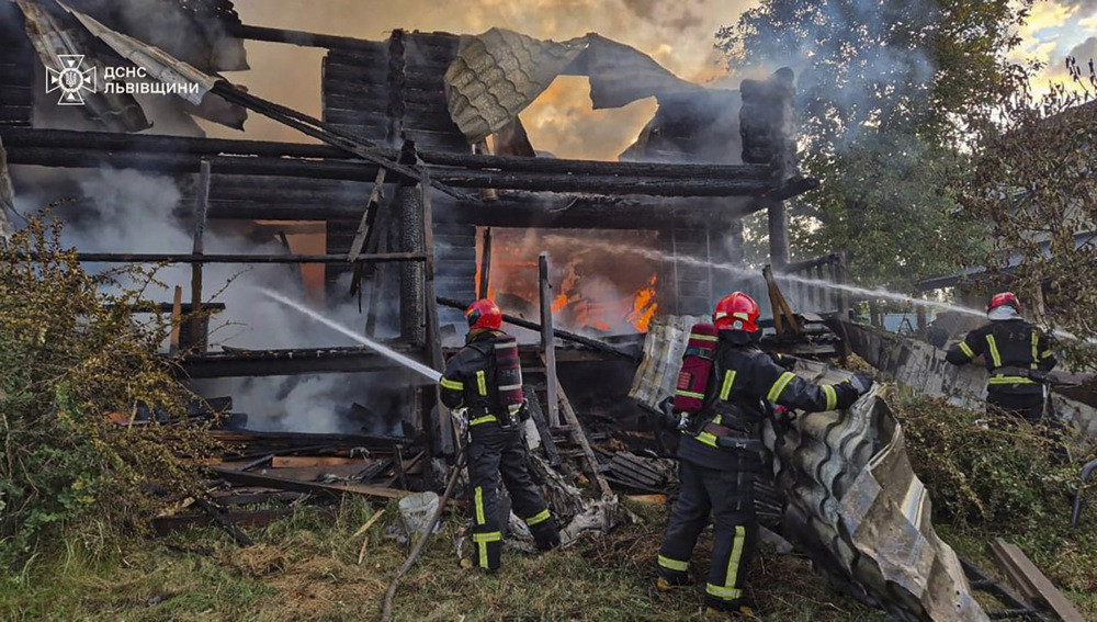 Novi ruski napadi dronovima na Ukrajinu bacaju sjenu na mirovne pregovore