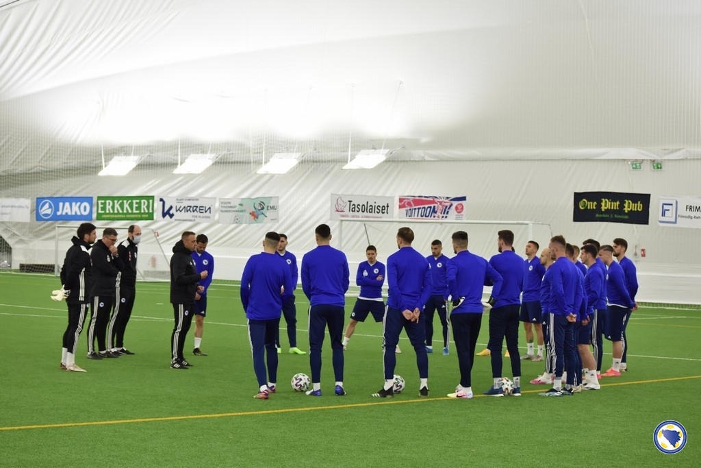 Fudbalski reprezentativci BiH u odličnom raspoloženju dočekuju susret s Finskom