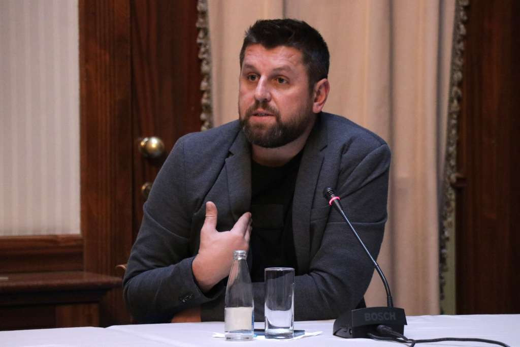 Duraković: Umro je najgori zločinac ovog vremena