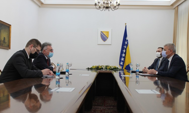 Džaferović i Kalabuhov ocijenili dobrim bilateralne odnose BiH i Rusije