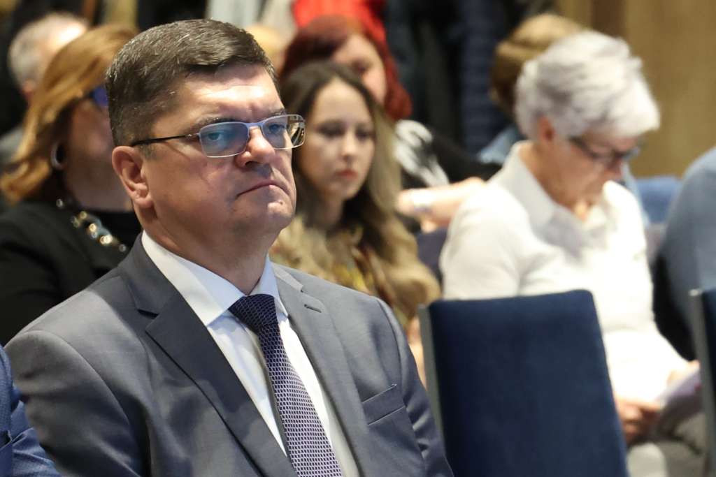 "Realizacija projekata uvođenja E-dozvola u građenju pri kraju"