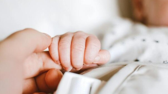 Otvorena aplikacija e-Porodilja – hiljadu maraka za svako novorođenče u ovoj godini