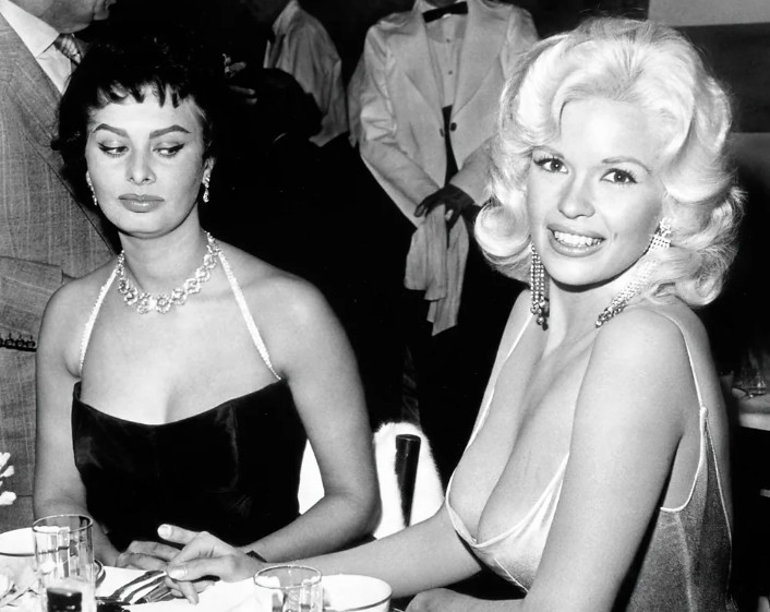 Ptriča o najpoznatijem pogledu ispod oka u historiji Hollywooda