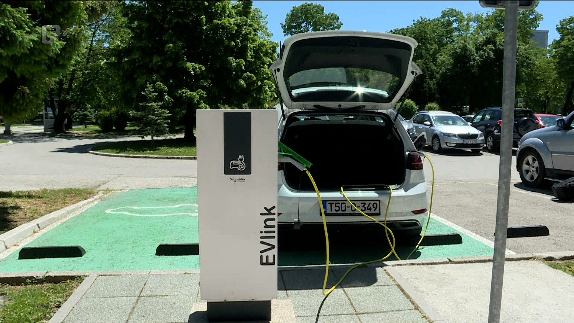 Milijun KM poticaja za kupnju električnih automobila