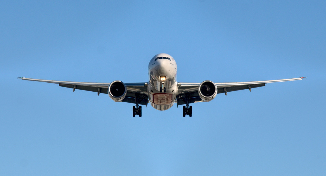 Avion China Eastern Airlines udario u putnički most na aerodromu u Šangaju