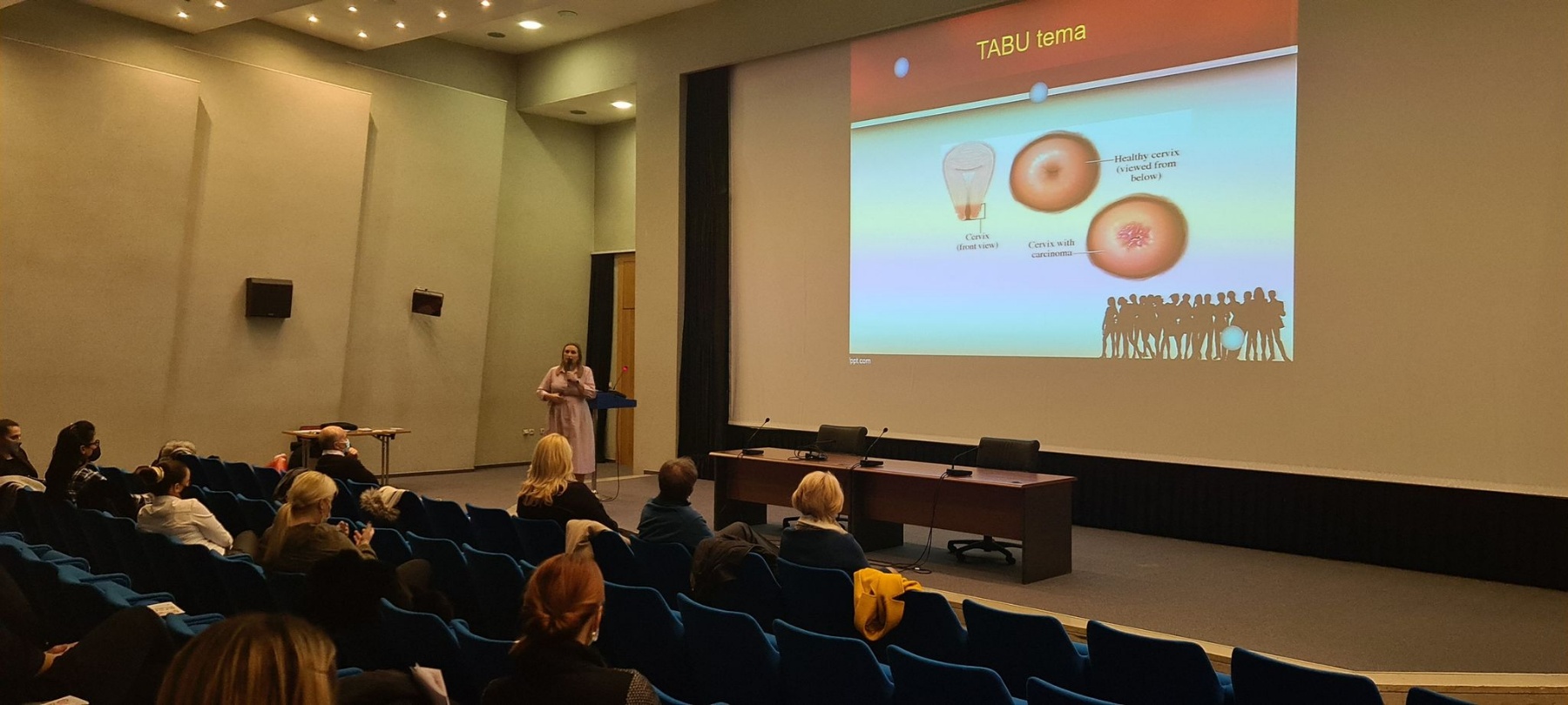 Studenti edukuju javnost u akciji 'Stop raku grlića materice'