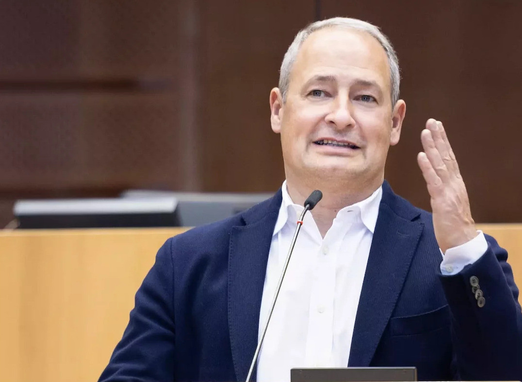 Evropski parlament upozorava: Vučić podiže nasilje na novi nivo