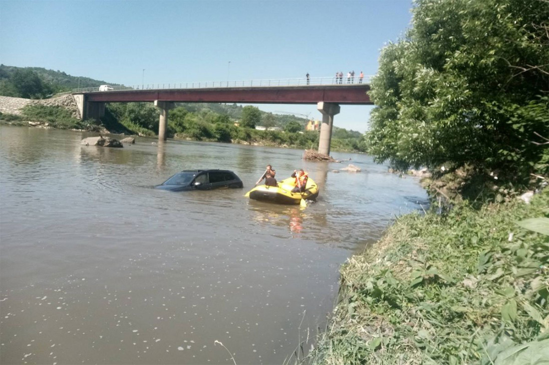 Vatrogasci i policija izvukli Makedonca koji je upao u Bosnu