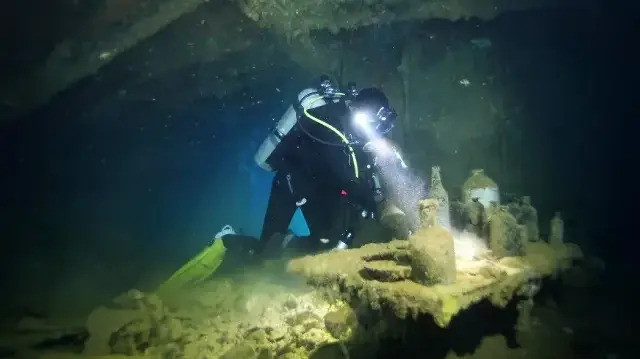 Iz olupina japanskih brodova iz Drugog svjetskog rata curi otrovno ulje u vode oko Mikronezije