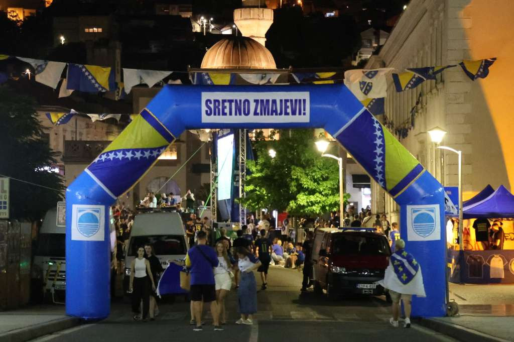 Fan zone za oproštaj Edina Džeke večeras u Zenici, Zavidovićima i Maglaju