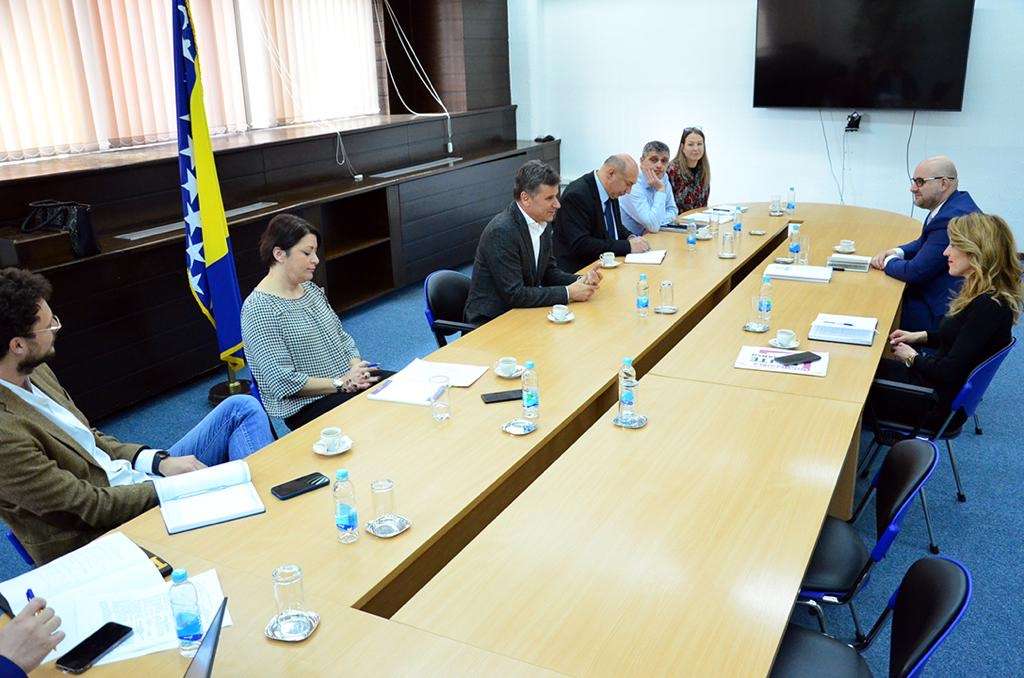 Prijedlogom budžeta FBiH predviđena sredstva za ostarivanje prava roditelja-njegovatelja
