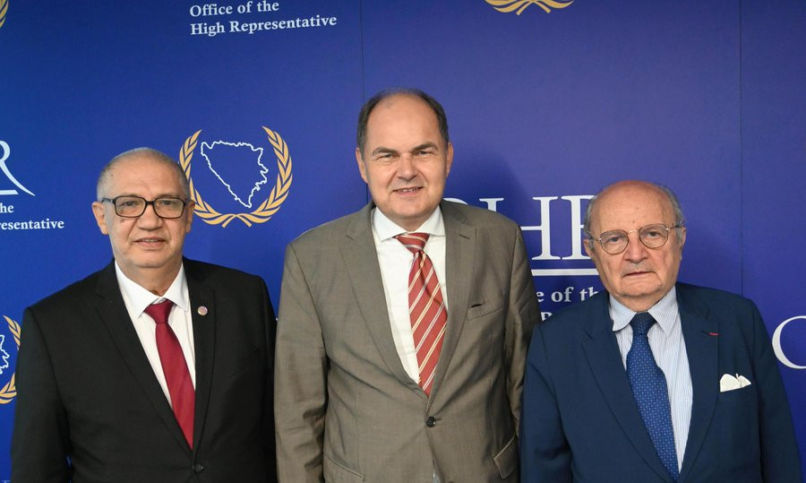 Sejdić i Finci sastali su se u zgradi OHR-a sa Schmidtom