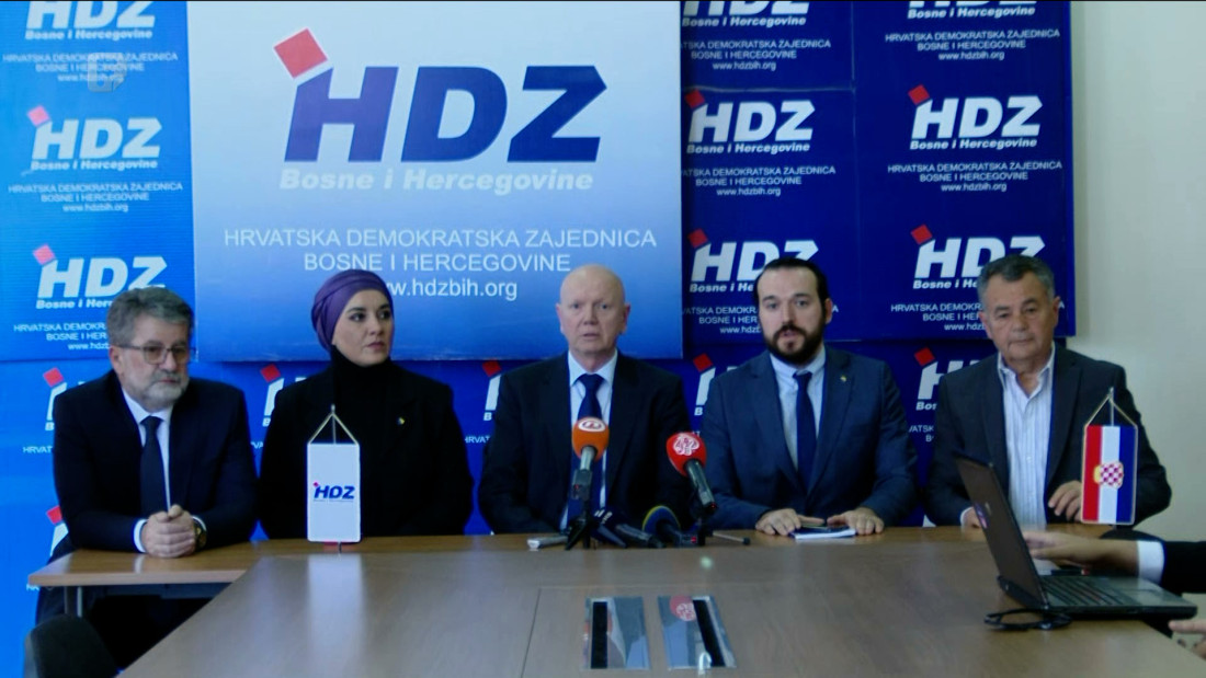 NES i SBiH u Mostaru predstavili prijedloge izmjena Ustava FBiH