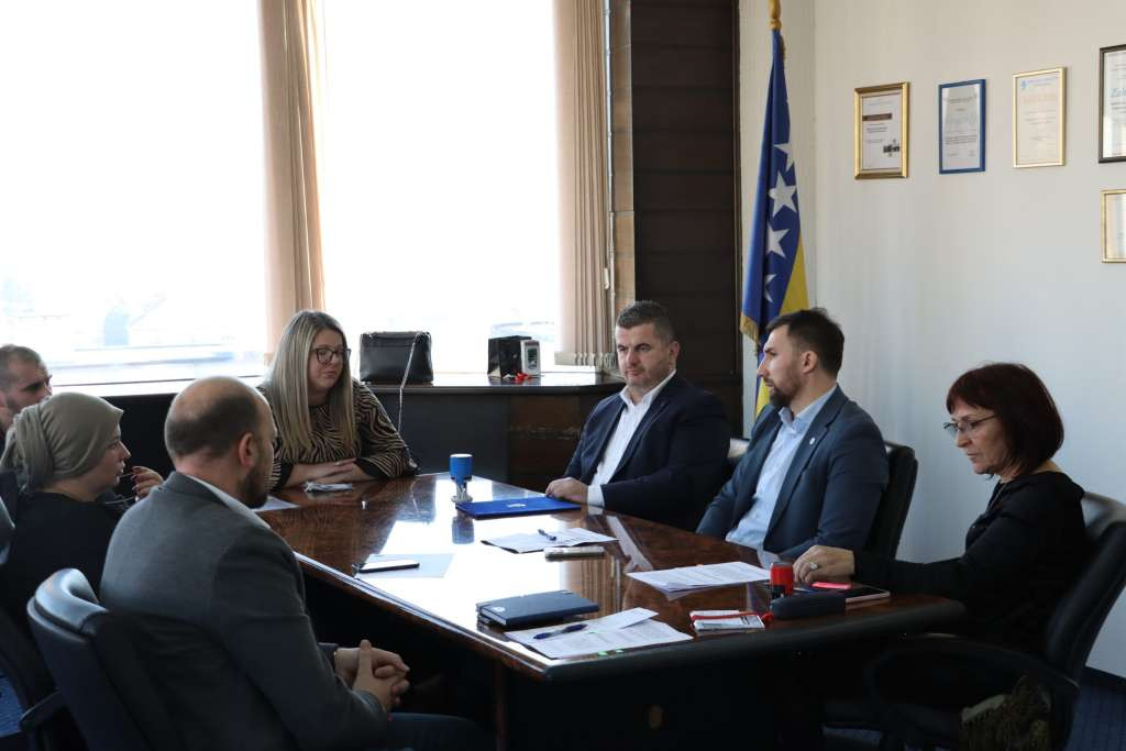 Federalno ministarstvo rada i socijalne politike podržalo desetine projekata ustanova i organizacija