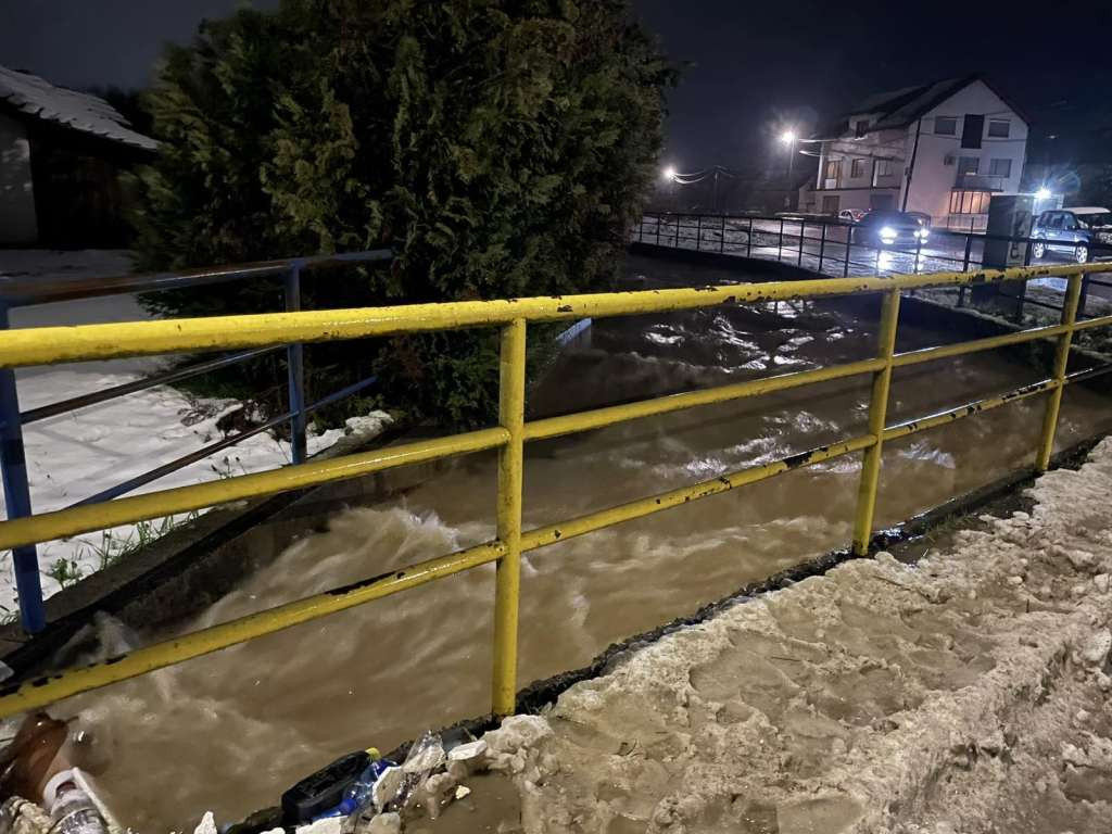 Prijedor: Proglašen prvi stepen pripravnosti od poplava, zaplavljeno do 400 kuća i stambenih objekata