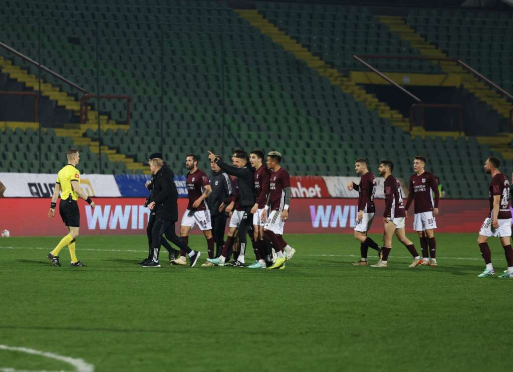 Prekinuta utakmica na Koševu, igrači Sarajeva napustili teren