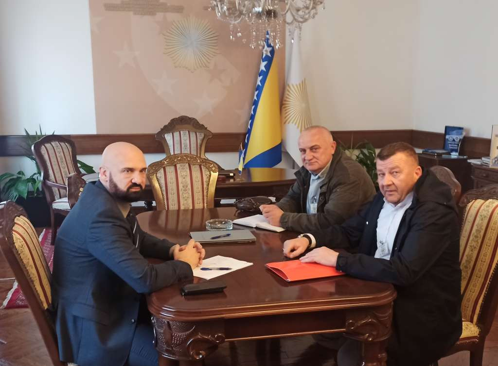 Isak podržao rad Saveza dobitnika najvećih ratnih priznanja