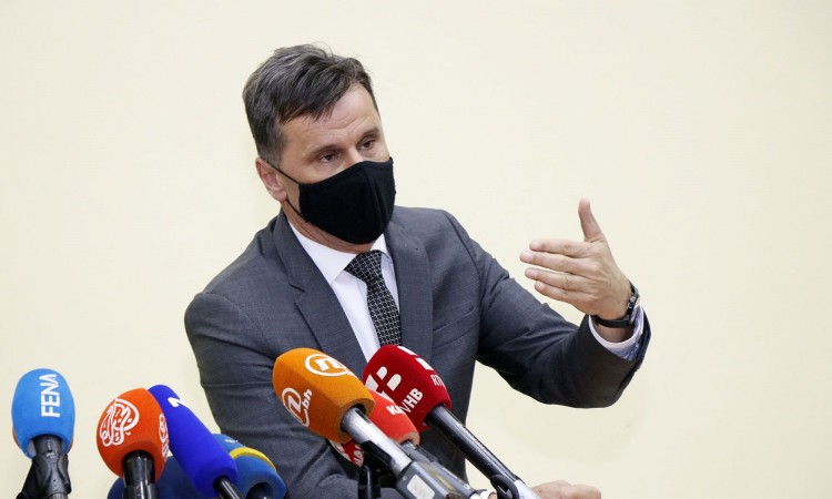 Novalić i Milićević razgovarali s kantonalnim premijerima o daljnjim mjerama