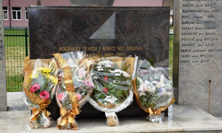 Tuzla: Obilježena manifestacija "Aprilski dani otpora Solina 92"