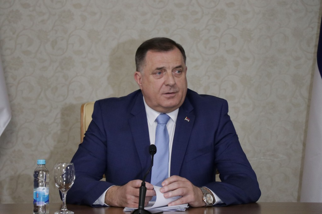 Dodik: Srbi više neće ratovati, ali radit ću na mirnom razlazu