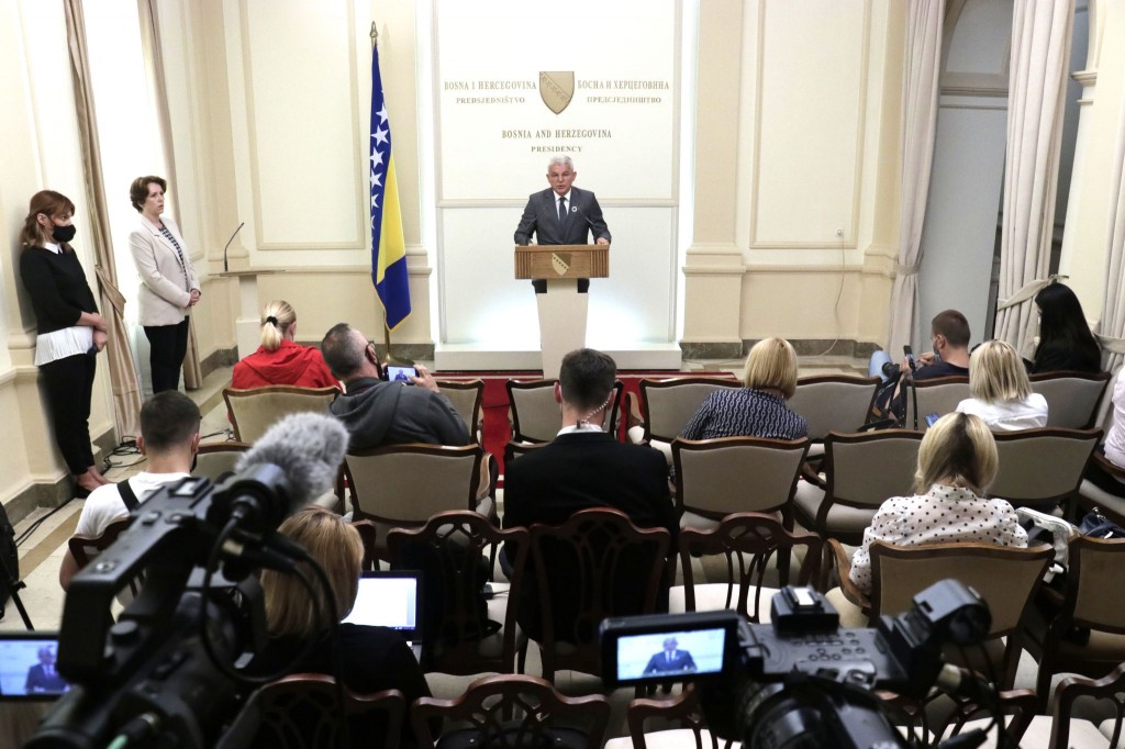 Džaferović: Ne postoji kazna koja bi bila adekvatna zločinima Mladića