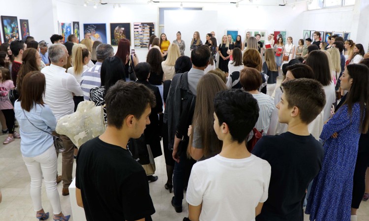 U Kosači predstavljeni maturalni radovi učenika likovnih umjetnosti