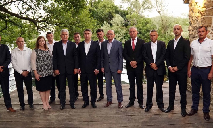 Milanović: Nije pošteno da Hrvatima drugi biraju člana Predsjedništva BiH